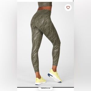Fabletics High Waisted Olive Swirl Leggings Size XXL